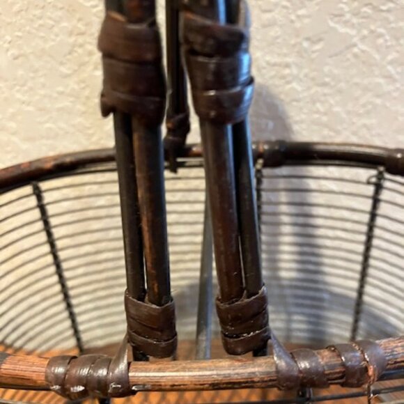 Metal and Wooden Basket/Wine Caddy - Picture 4 of 7